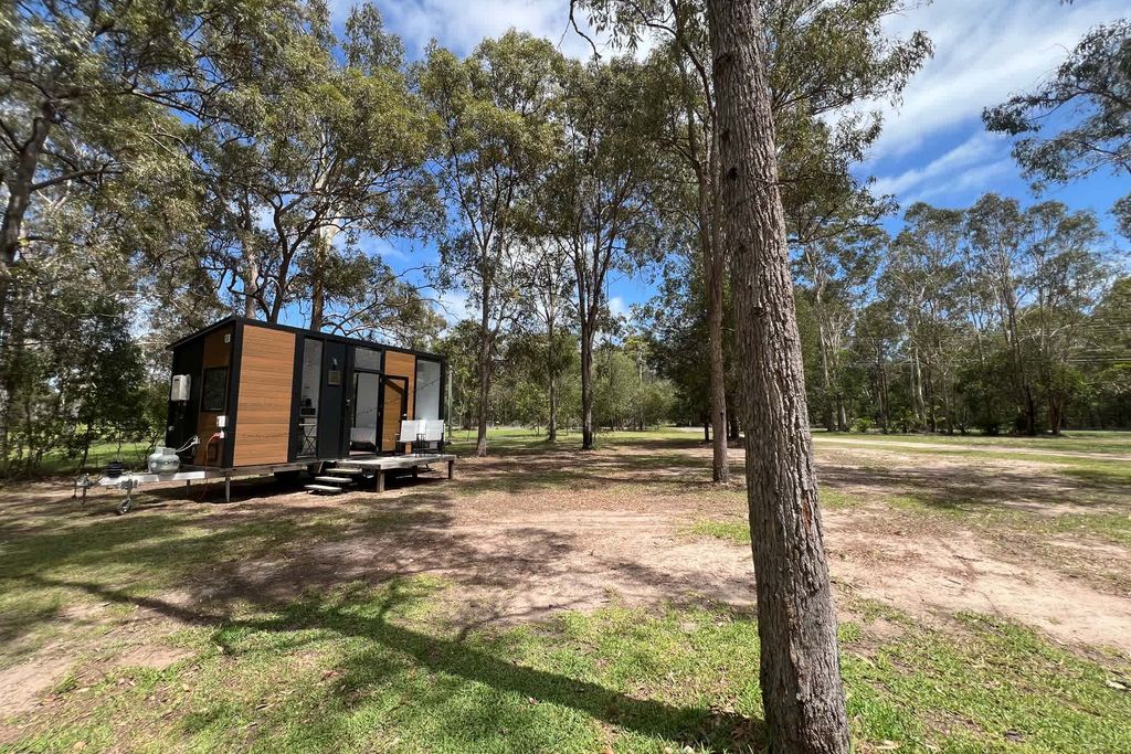 Sandy Strait Shack by Tiny Away, Nearby Hervey Bay