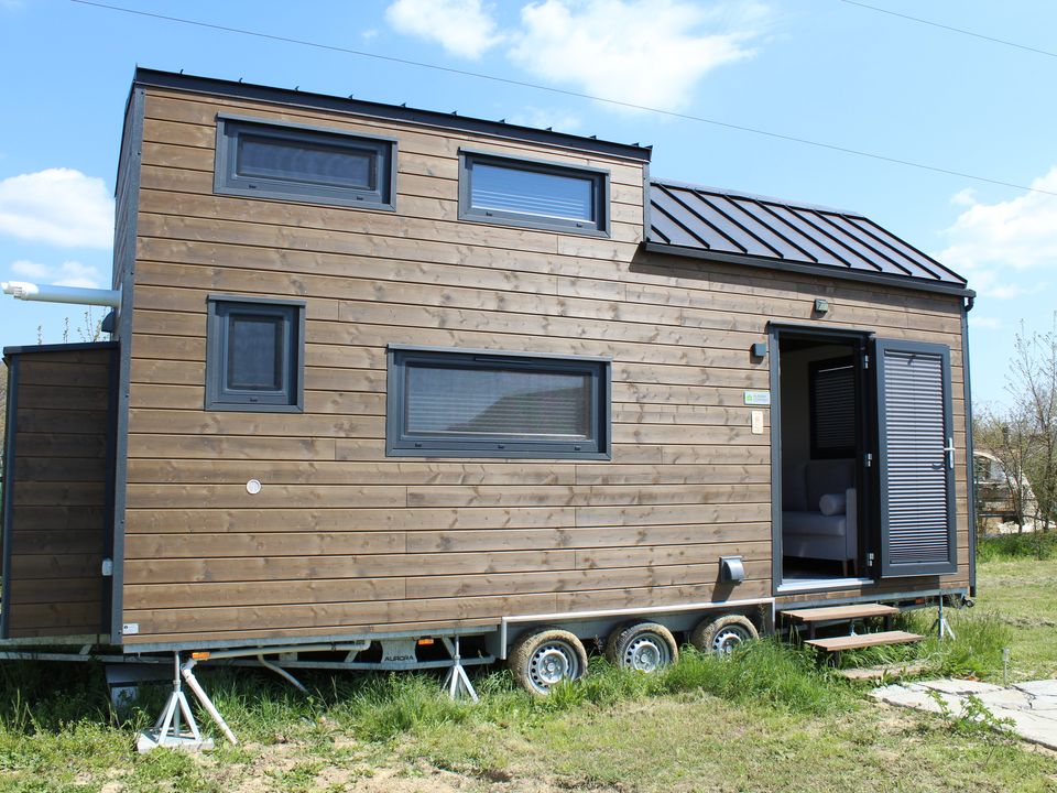 Story image 8