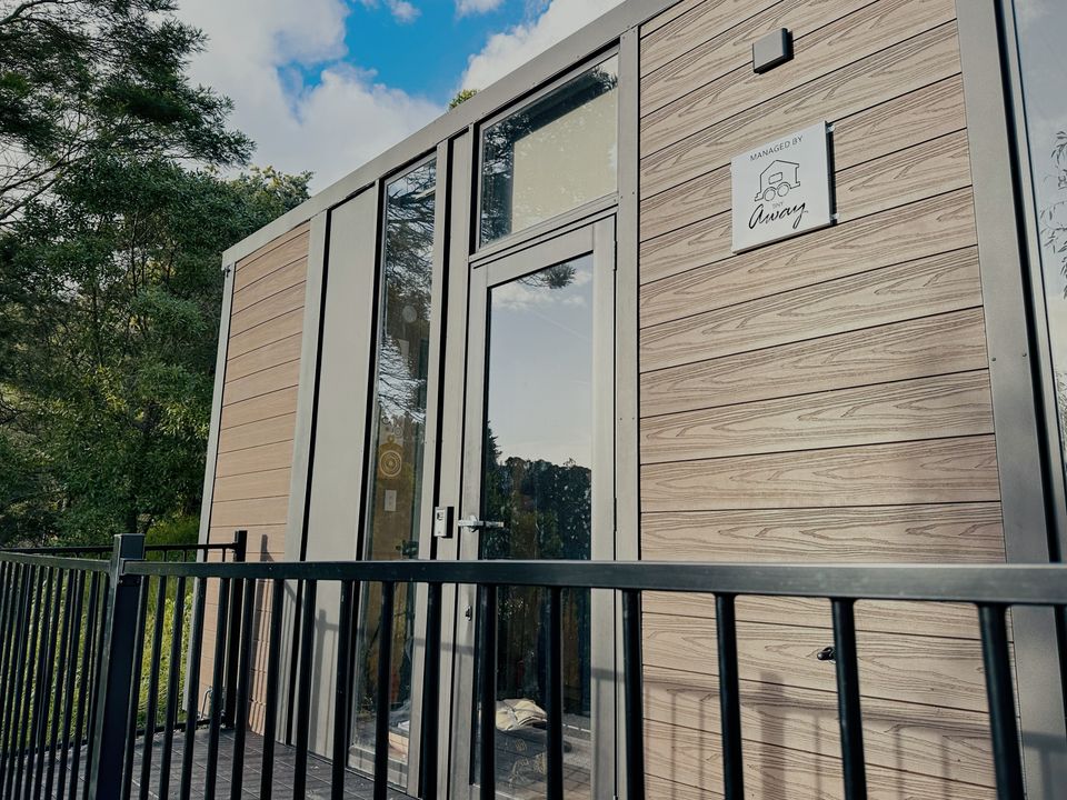 Story image 9